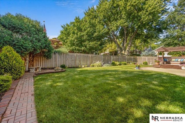12357 Seward Street, Omaha, NE 68154