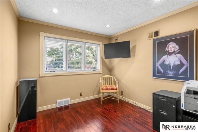 12357 Seward Street, Omaha, NE 68154