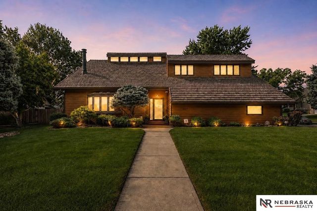 12357 Seward Street, Omaha, NE 68154