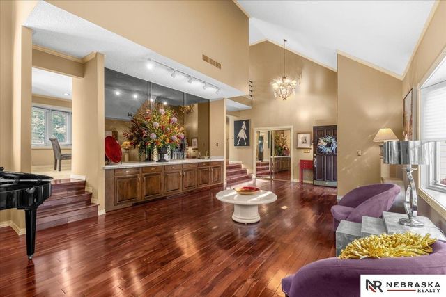 12357 Seward Street, Omaha, NE 68154