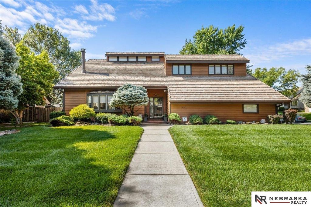 12357 Seward Street, Omaha, NE 68154