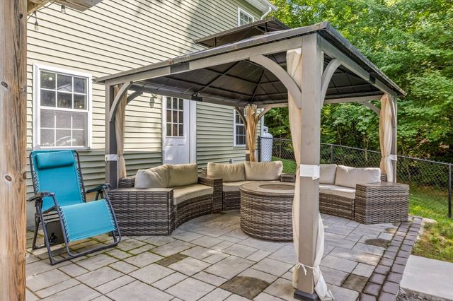 131 Adams Rd, East Brookfield, MA 01515