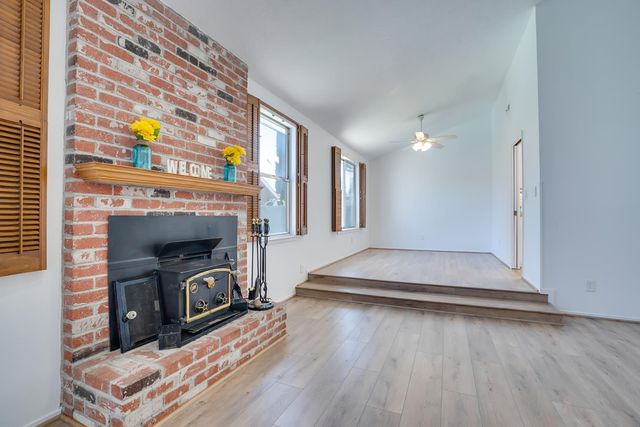 1324 Northgate Dr, Manteca, CA 95336