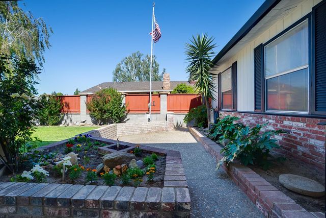 1324 Northgate Dr, Manteca, CA 95336