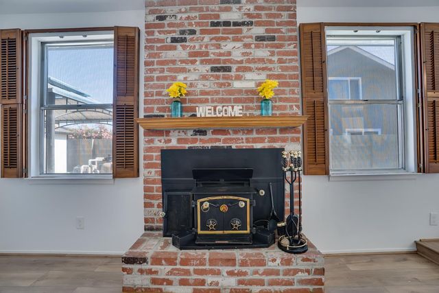 1324 Northgate Dr, Manteca, CA 95336