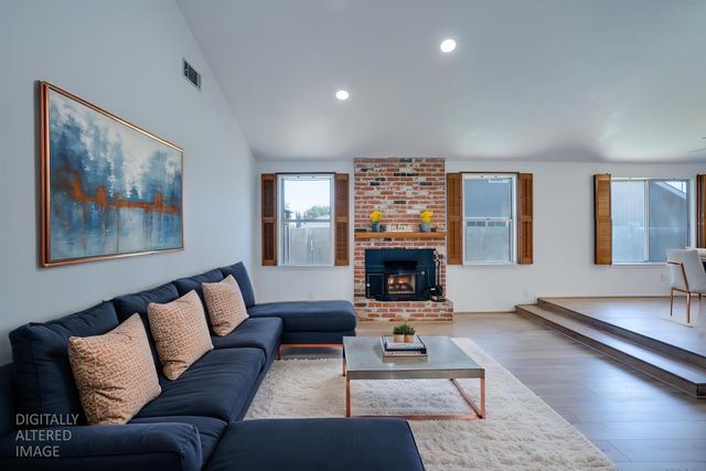 1324 Northgate Dr, Manteca, CA 95336