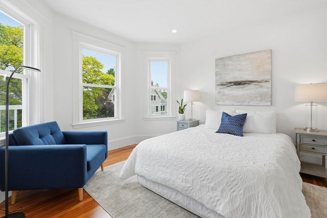 29-31 Cushing St 3, Cambridge, MA 02138