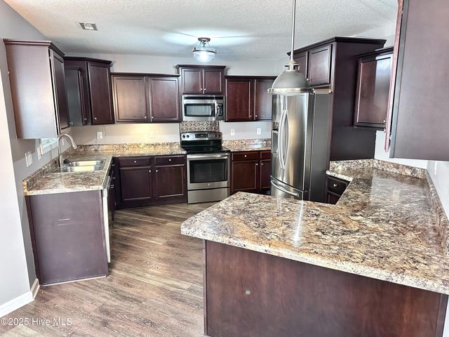 131 Regatta Way, Sneads Ferry, NC 28460