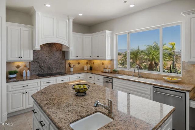 4284 Fallsbrae Road, Fallbrook, CA 92028