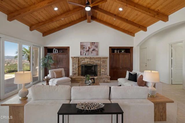 4284 Fallsbrae Road, Fallbrook, CA 92028