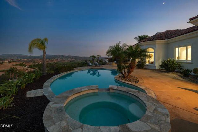 4284 Fallsbrae Road, Fallbrook, CA 92028