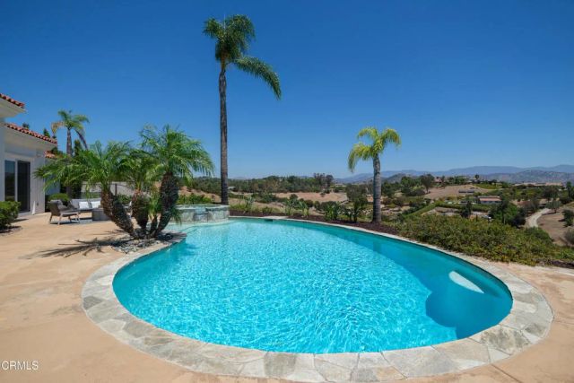 4284 Fallsbrae Road, Fallbrook, CA 92028