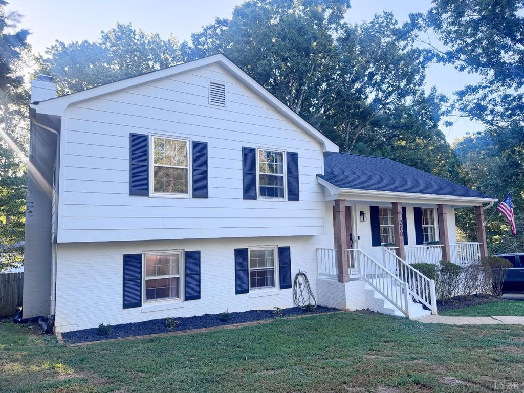 200 Greentree Drive, Forest, VA 24551