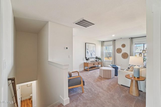 209 Artist Avenue, Johnson City, TN 37615