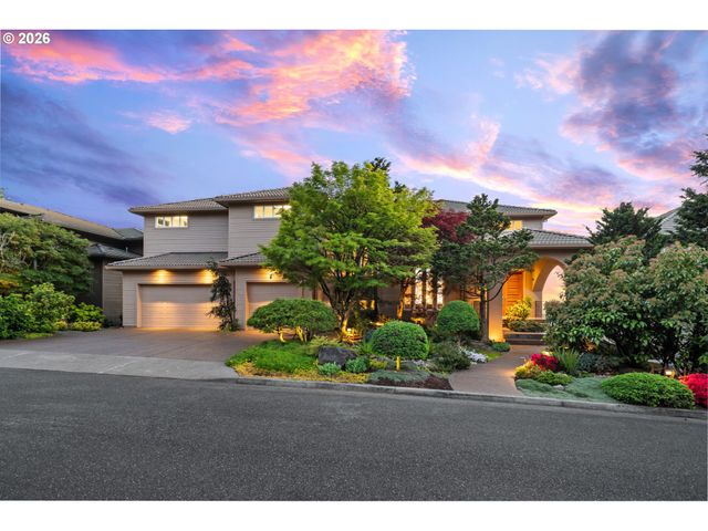 9212 Nw MCKENNA Dr, Portland, OR 97229