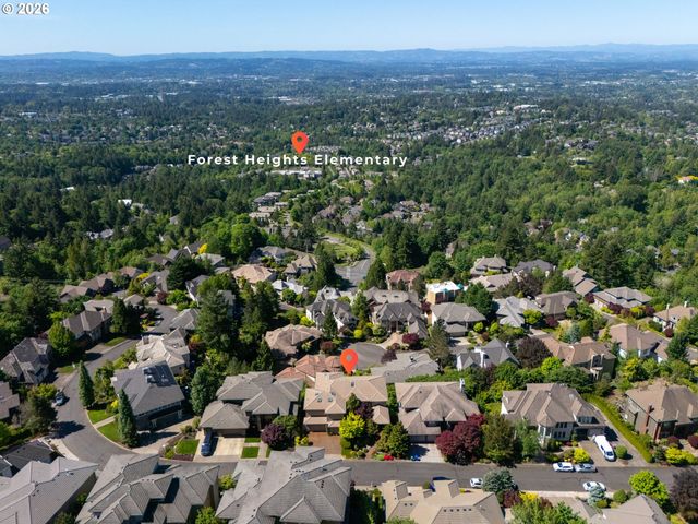 9212 Nw MCKENNA Dr, Portland, OR 97229