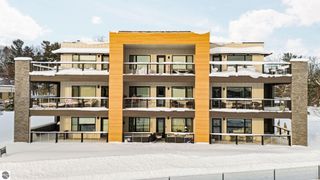 225 E Seventeenth Street # 3C, Traverse City, MI 49684