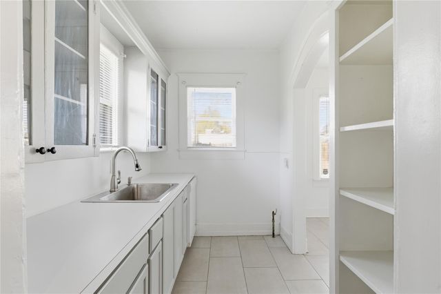 3808 Highway 3, Dickinson, TX 77539