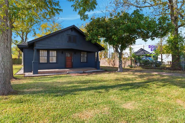 3808 Highway 3, Dickinson, TX 77539