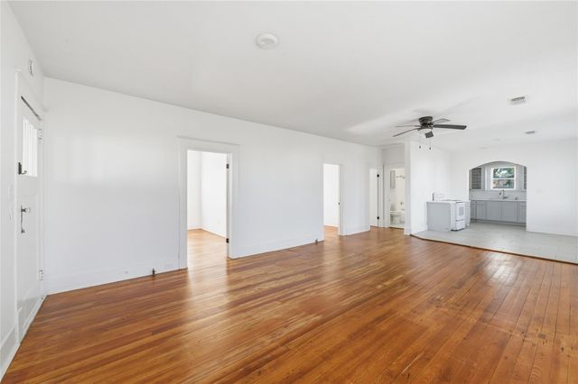 3808 Highway 3, Dickinson, TX 77539