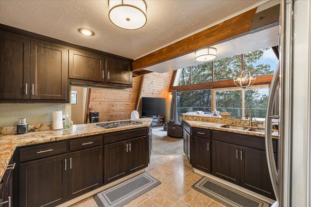 4611 Hillwood Dr, Shingle Springs, CA 95682