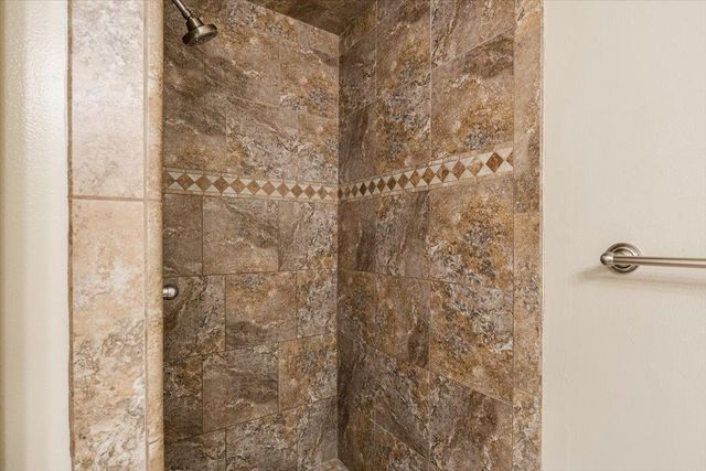 4611 Hillwood Dr, Shingle Springs, CA 95682