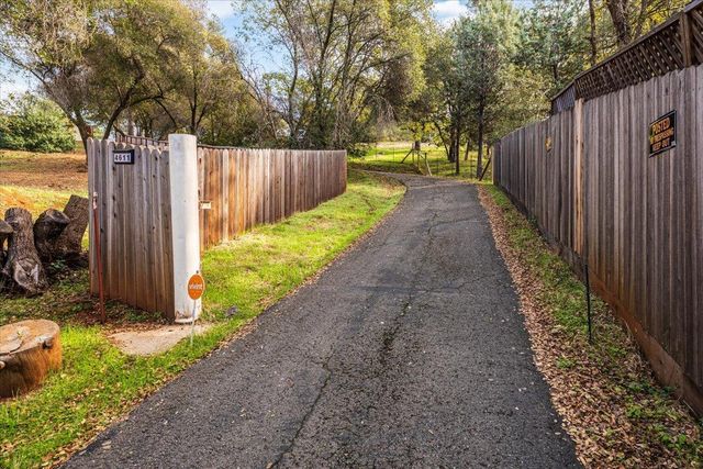 4611 Hillwood Dr, Shingle Springs, CA 95682