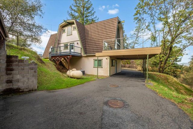 4611 Hillwood Dr, Shingle Springs, CA 95682