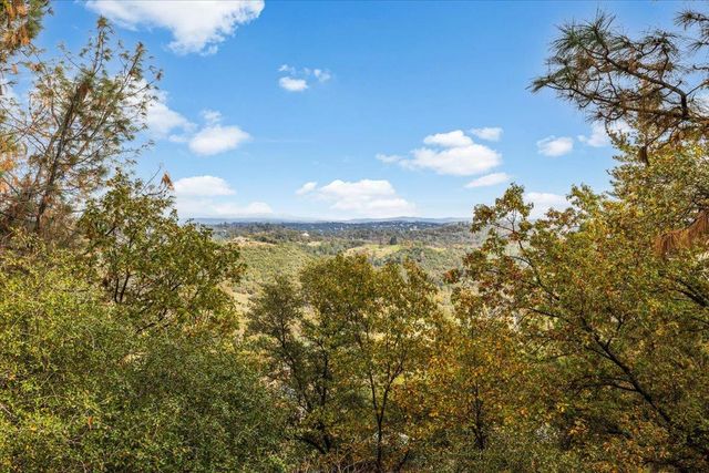 4611 Hillwood Dr, Shingle Springs, CA 95682