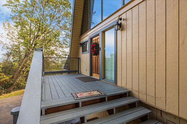 4611 Hillwood Dr, Shingle Springs, CA 95682