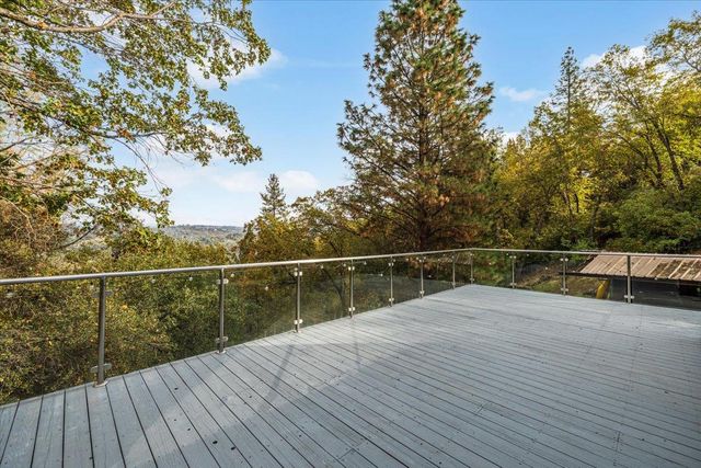 4611 Hillwood Dr, Shingle Springs, CA 95682