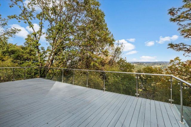 4611 Hillwood Dr, Shingle Springs, CA 95682