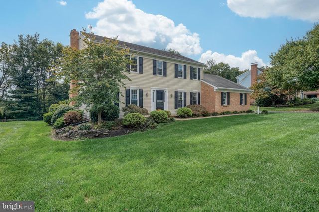 136 STONEWYCK DR, Lancaster, PA 17603