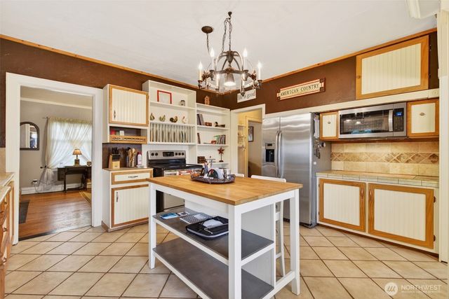 4070 Jackson Hwy, Chehalis, WA 98532