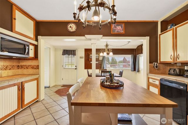 4070 Jackson Hwy, Chehalis, WA 98532