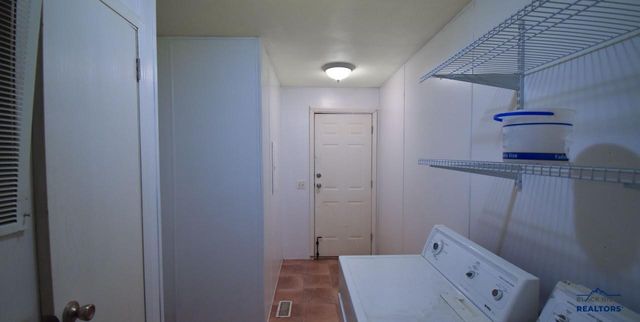 6979 EVERGREEN DR, Black Hawk, SD 57718