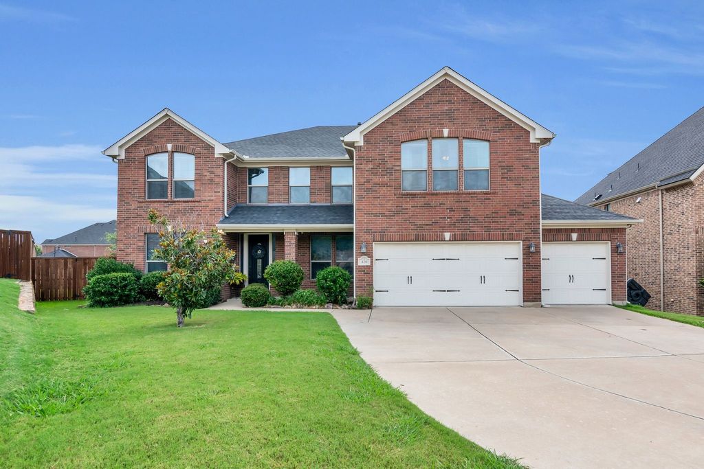 420 Aylesbury Drive, Roanoke, TX 76262