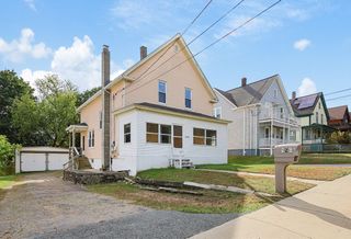 625 Gaskill St, Blackstone, MA 01504