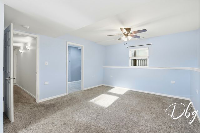 233 W Hawthorne Drive, Round Lake Beach, IL 60073