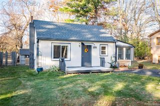 8370 Arlis Street, Commerce Charter Township, MI 48382