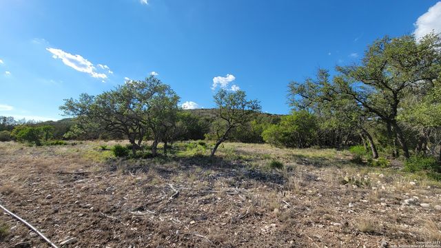 29 Oak Bend, Rocksprings, TX 78880