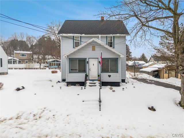 40 Elderkin Avenue, Camillus, NY 13031