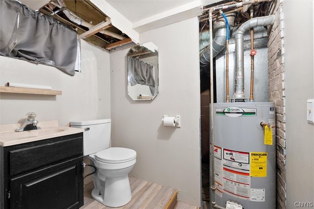 40 Elderkin Avenue, Camillus, NY 13031