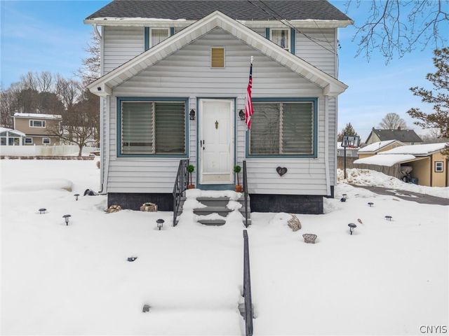 40 Elderkin Avenue, Camillus, NY 13031