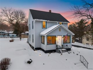 40 Elderkin Avenue, Camillus, NY 13031