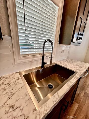 1536 S state Street 122, Hemet, CA 92543