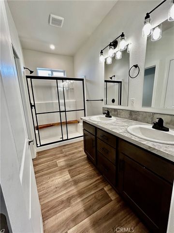 1536 S state Street 122, Hemet, CA 92543