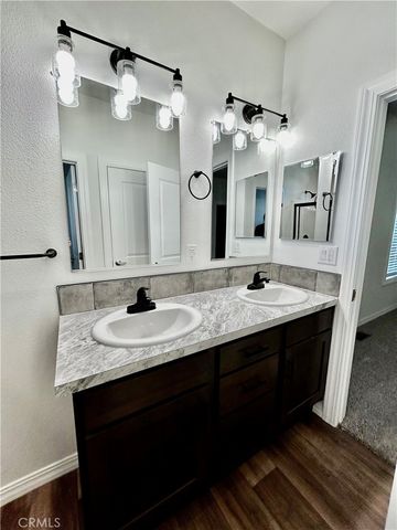 1536 S state Street 122, Hemet, CA 92543