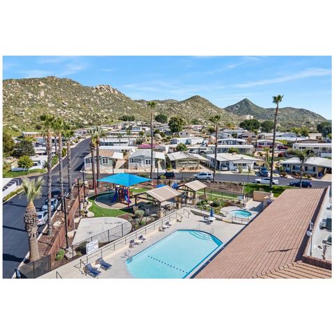 1536 S state Street 122, Hemet, CA 92543