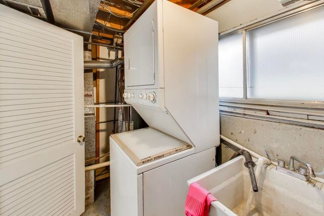 7843 Massasoit Avenue, Burbank, IL 60459